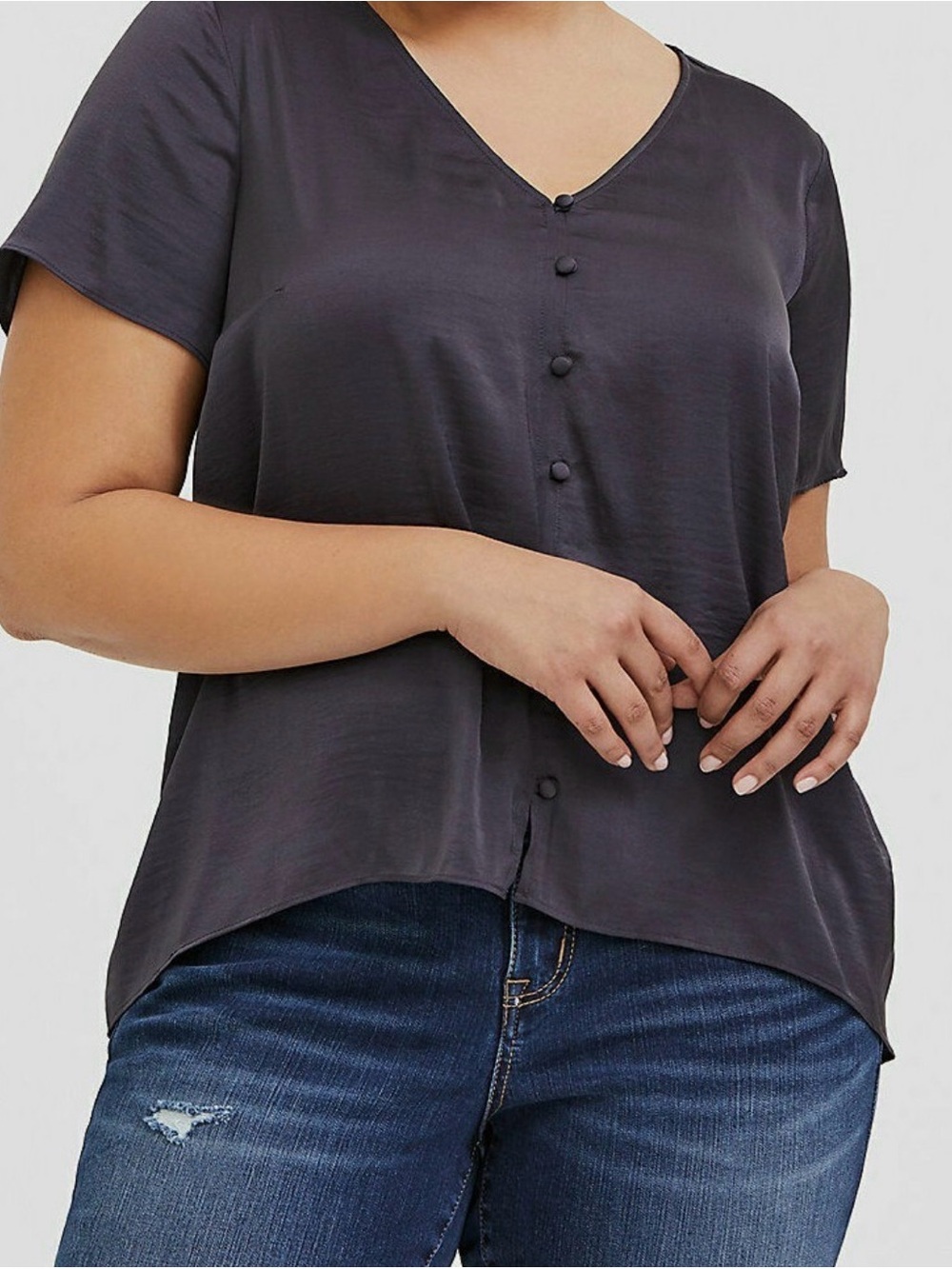 Torrid Dark Gray Textured Satin Short Sleeve Button Top Blouse - Size 2 EUC 2X